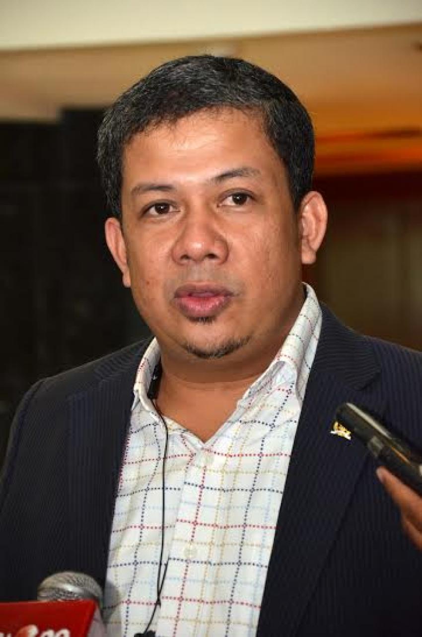 35Fahri Hamzah 2 (mulkan).jpg